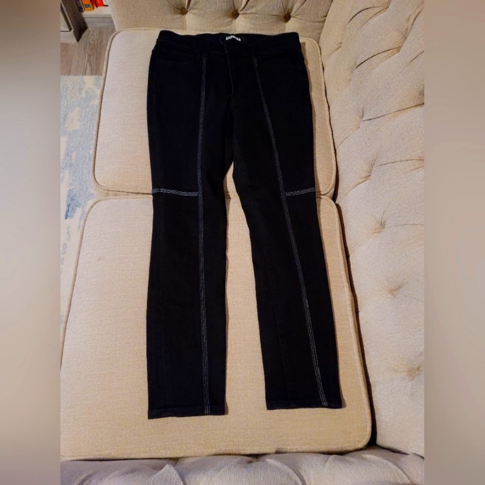 Black jeans white stitching